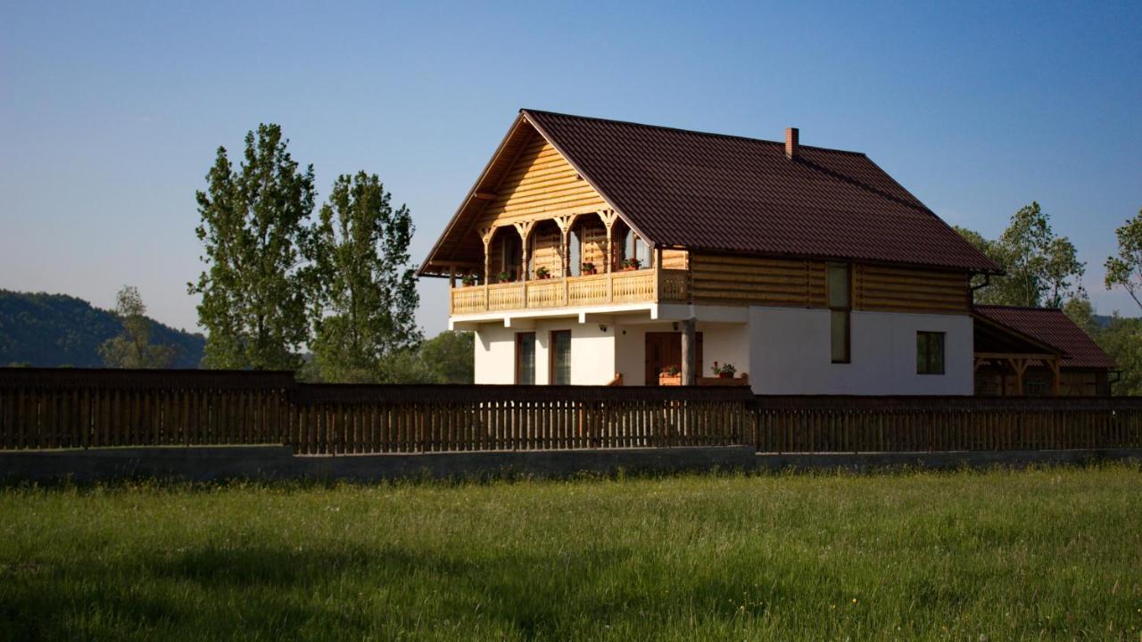 Acasa in Maramures Feresti Bagian luar foto