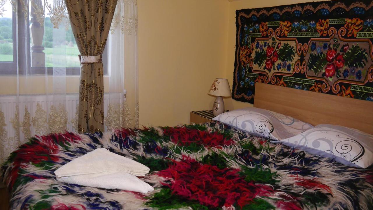 Acasa in Maramures Feresti Bagian luar foto