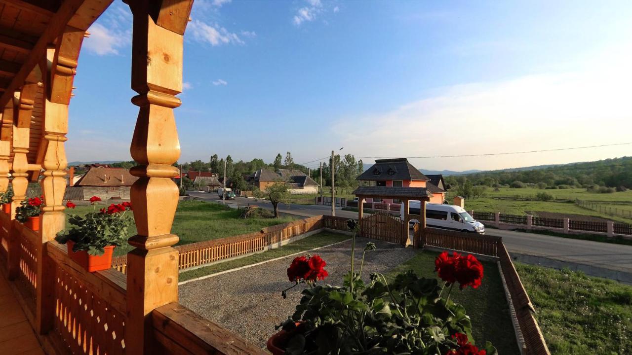 Acasa in Maramures Feresti Bagian luar foto